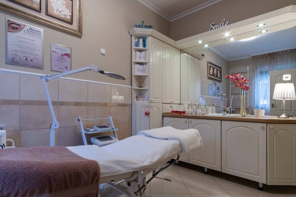 Szuper kényelmes kozmetikus ágy